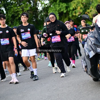 Runner Photo 4156317