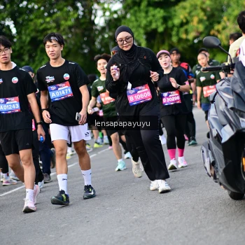 Runner Photo 4156318