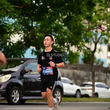 Runner Photo 4156319