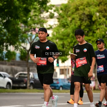 Runner Photo 4156323