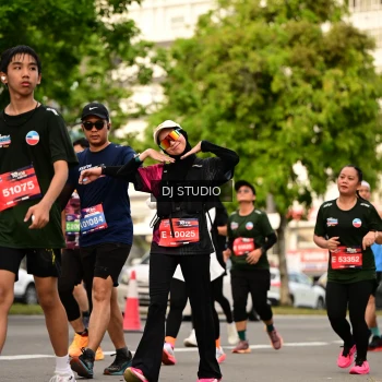 Runner Photo 4156340