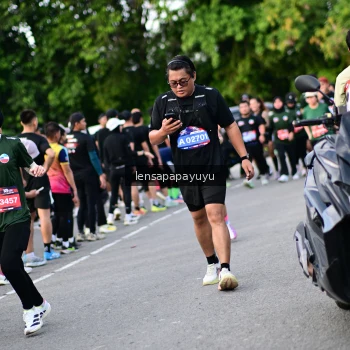Runner Photo 4156348