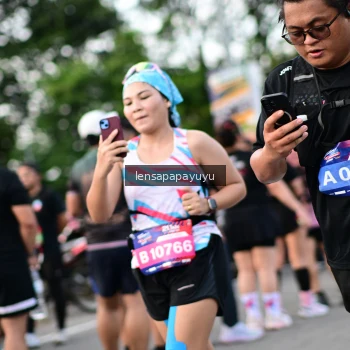 Runner Photo 4156367