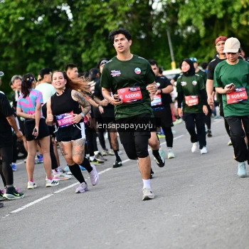 Runner Photo 4156392