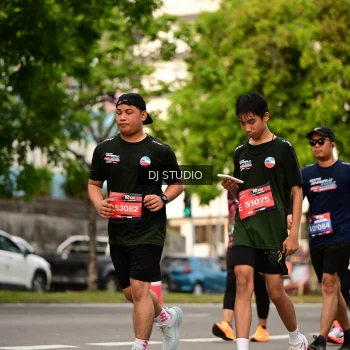 Runner Photo 4156393