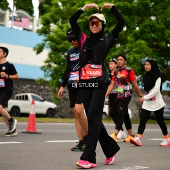 Runner Photo 4156395