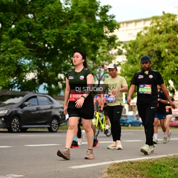 Runner Photo 4156416