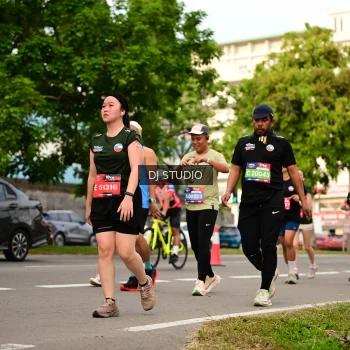 Runner Photo 4156428