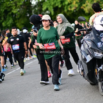 Runner Photo 4156443