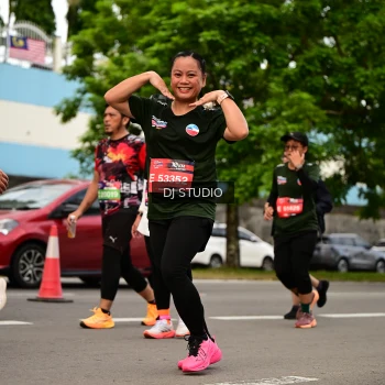 Runner Photo 4156446