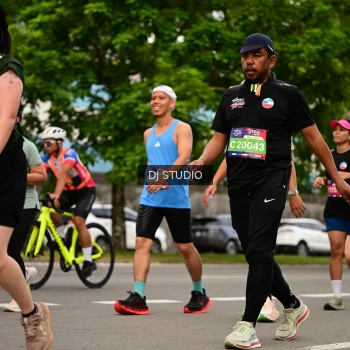 Runner Photo 4156449