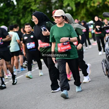 Runner Photo 4156458