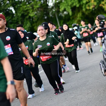 Runner Photo 4156491
