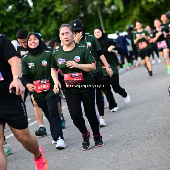 Runner Photo 4156511