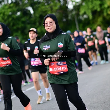 Runner Photo 4156656