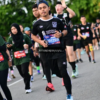 Runner Photo 4156669