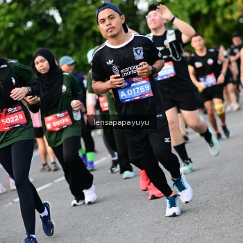 Runner Photo 4156689