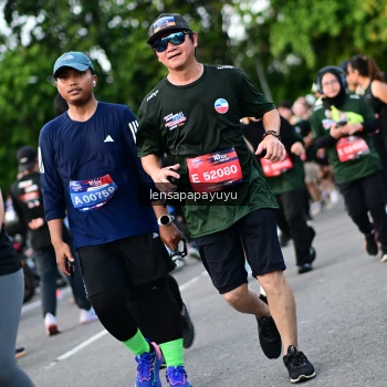 Runner Photo 4156747