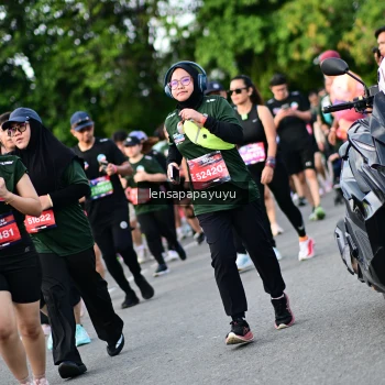Runner Photo 4156755