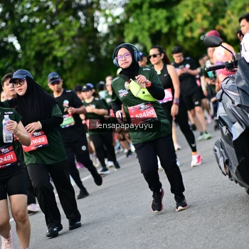 Runner Photo 4156765