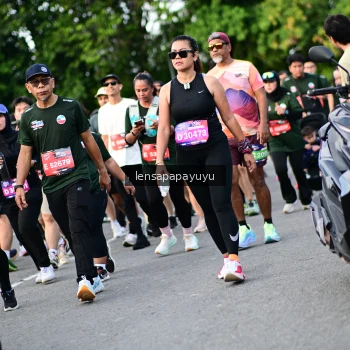 Runner Photo 4156793