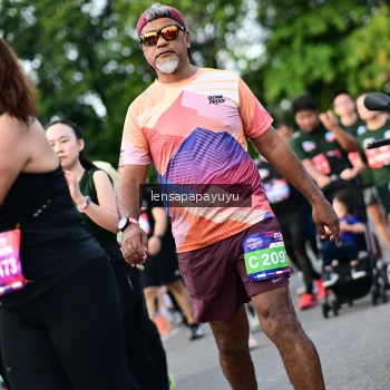 Runner Photo 4156835