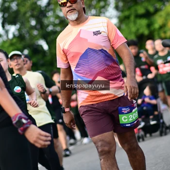 Runner Photo 4156843