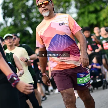 Runner Photo 4156854