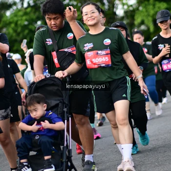 Runner Photo 4156878