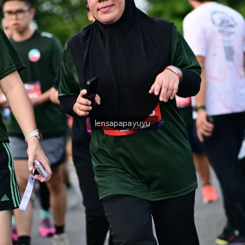 Runner Photo 4156897
