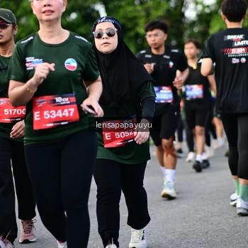 Runner Photo 4156937