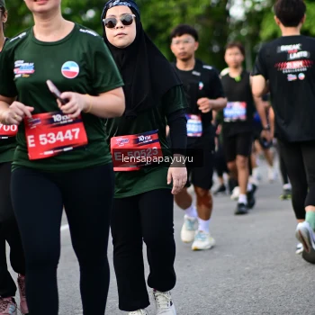 Runner Photo 4156949