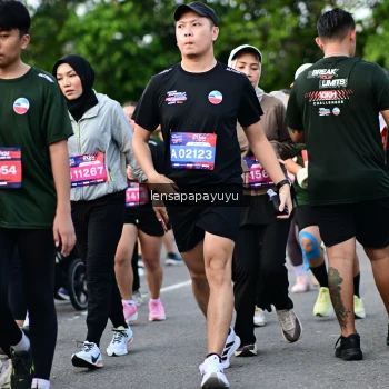 Runner Photo 4156986