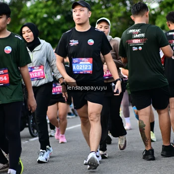 Runner Photo 4156994