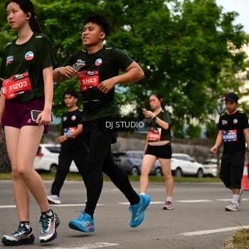Runner Photo 4157001