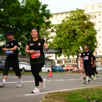 Runner Photo 4157011