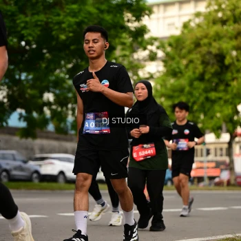 Runner Photo 4157089