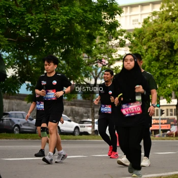 Runner Photo 4157096