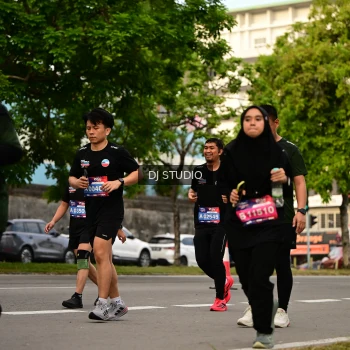Runner Photo 4157102