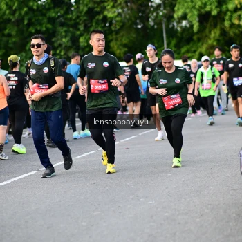 Runner Photo 4157104