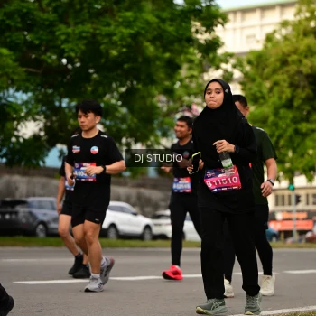 Runner Photo 4157108