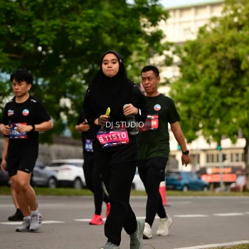 Runner Photo 4157109