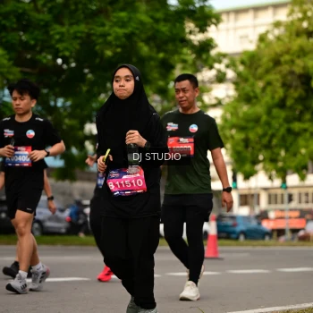 Runner Photo 4157111