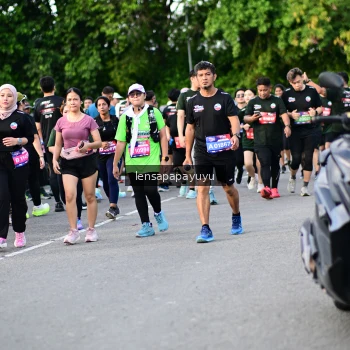 Runner Photo 4157158