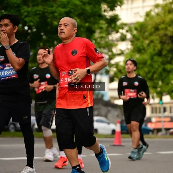 Runner Photo 4157179