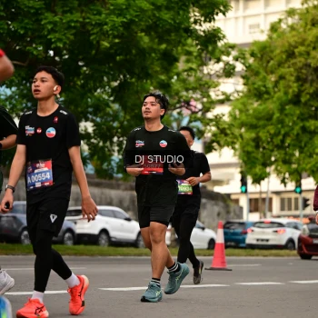 Runner Photo 4157195
