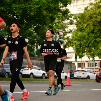 Runner Photo 4157198