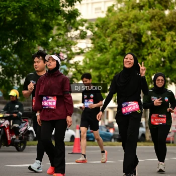 Runner Photo 4157216