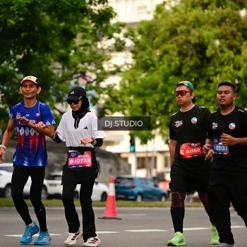 Runner Photo 4157344