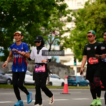 Runner Photo 4157355